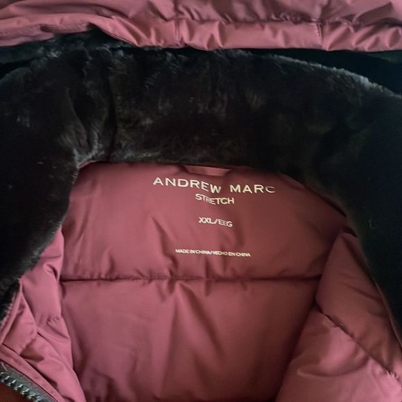 Woman’s Andrew Marc stretch long puffer coat - Picture 2 of 10